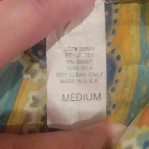 One West New York Colorful Blouse Size Medium Deep V Kimono Sleeve 100% SILK - Picture 8 of 8